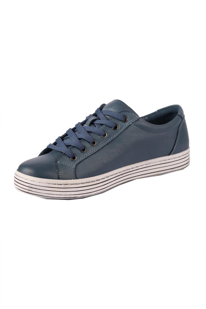 Unity Sneaker in Denim