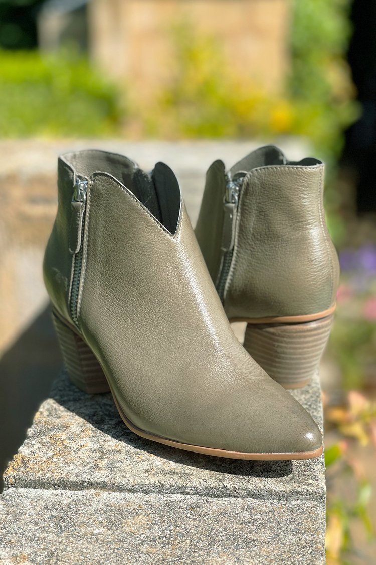 Josky Ankle Boot in Khaki Shoes Django & Juliette 